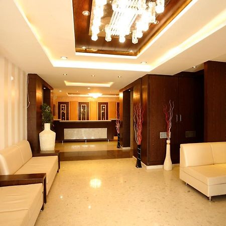 Hotel Surya Prime Kota  Buitenkant foto