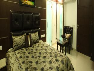 Hotel Surya Prime Kota  Buitenkant foto