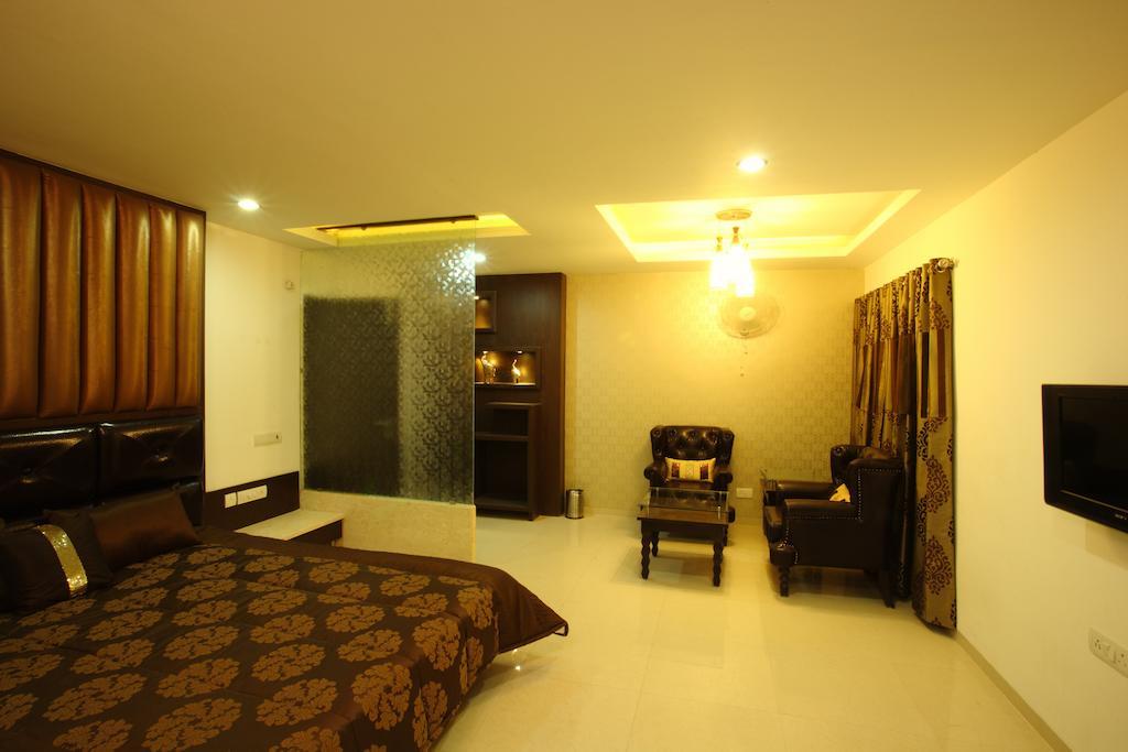 Hotel Surya Prime Kota  Kamer foto